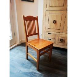 Set van 6 massief houten eetkamer stoelen