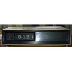 Vintage Philips Wekkerradio Rollover