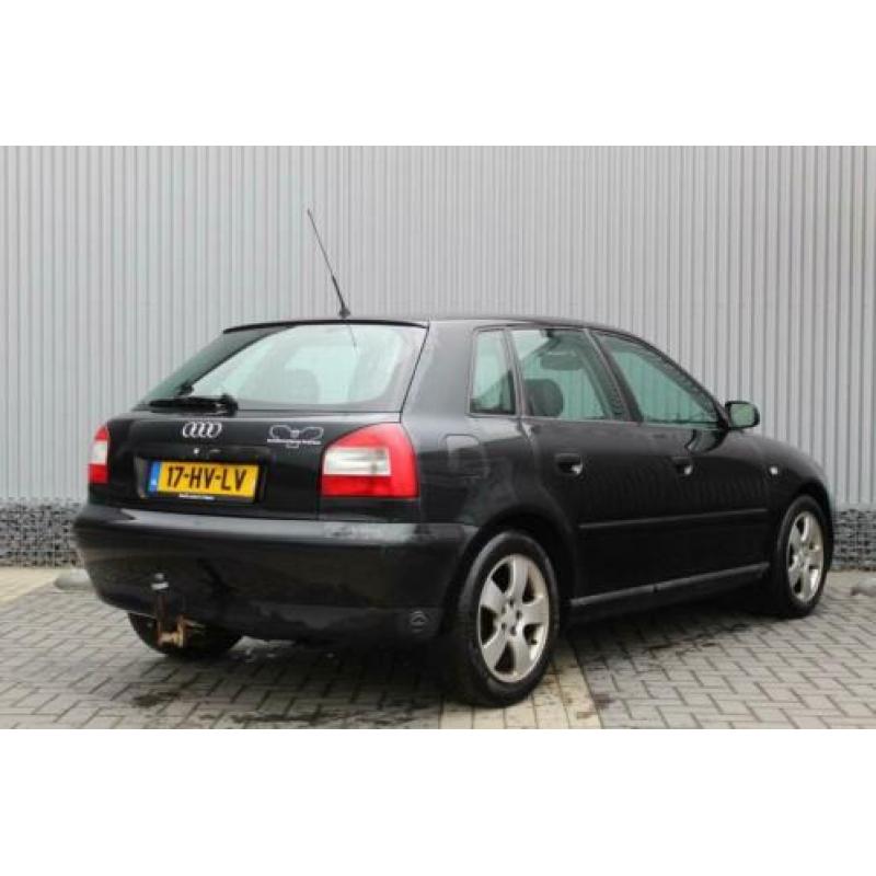 Audi A3 1.6 Attraction LPG/G3 Climatecontrol, Trekhaak, 5 de