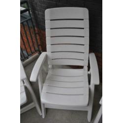 Tuinstoelen met kussens, 3 stuks, wit, nette staat