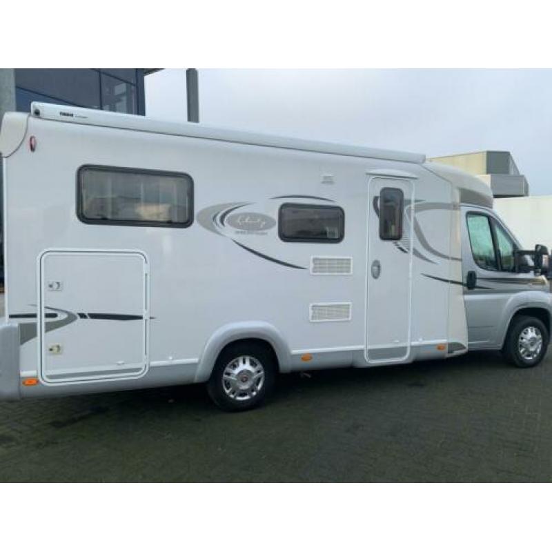 LMC Breezer 643 SL compact, enkele bedden,oyster schotel