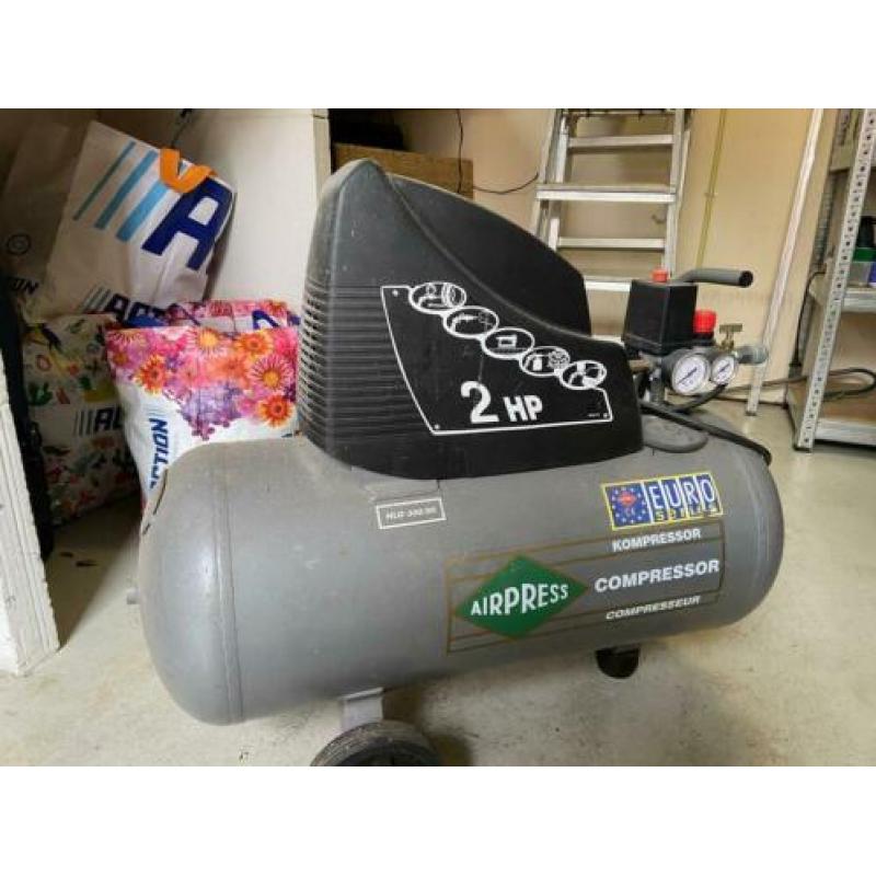 Airpress HLO 300/50 compressor