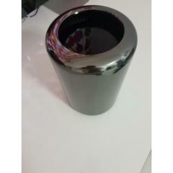 Apple Mac pro late 2013