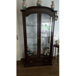 vitrinekast plus diversen