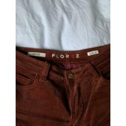 Florez flared ribbroek maat 28