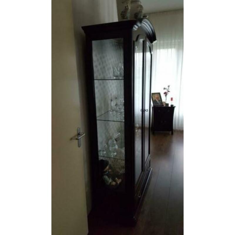 vitrinekast plus diversen