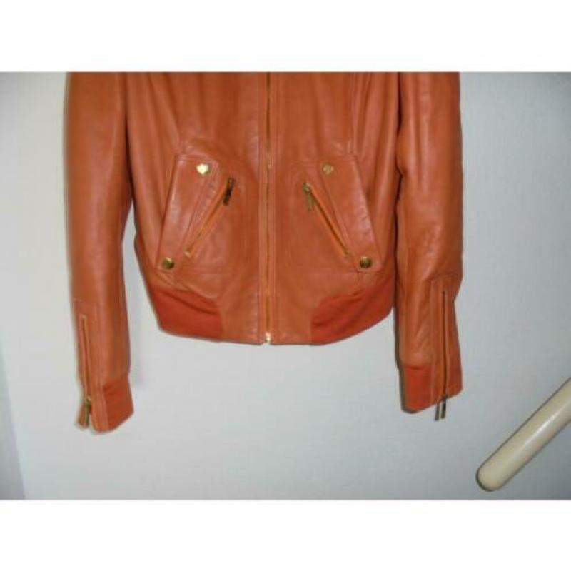 D4A Ginger zacht leren jasje warme oranje tint mooi model M