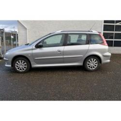 Peugeot 206 1.4 SW X-LINE XS