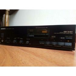 Pioneer A-X330 versterker.