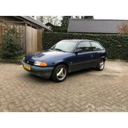 Opel Astra TAILGATE 1.6 (bj 1994)