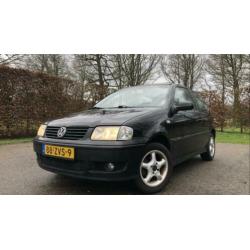 Volkswagen Polo 2001 Zwart