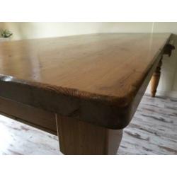 Grenen eettafel