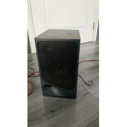 4 speakers