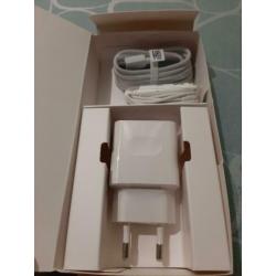 Huawei P10 Lite (met doos) incl hoesje en screenprotector