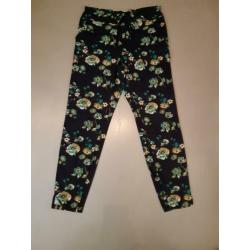 Super mooie broek van Studio Anneloes. Maat L
