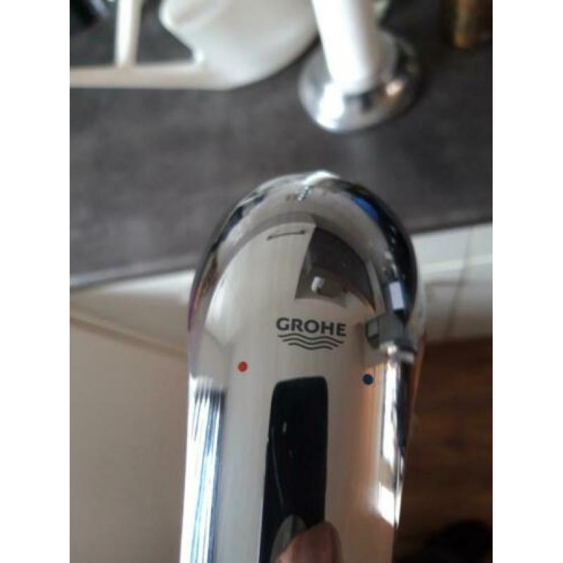 Wasbak kraan zo goed als nieuw merk grohe.