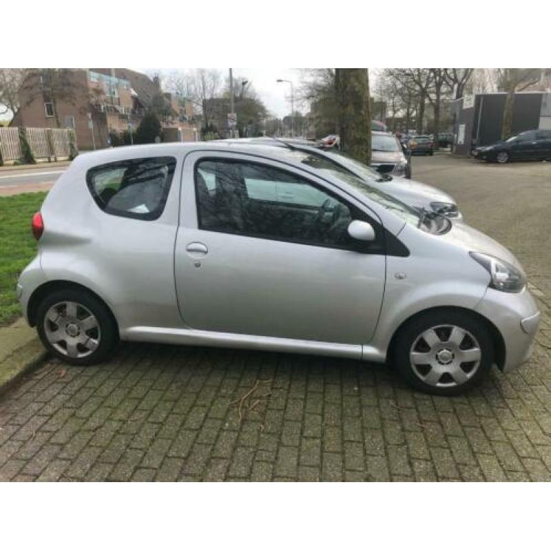 Toyota Toyota Aygo 2007 Diesel Grijs