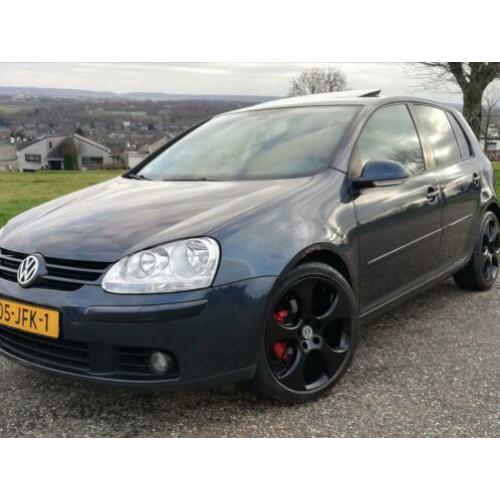 Volkswagen Golf 2.0 FSI Sportline