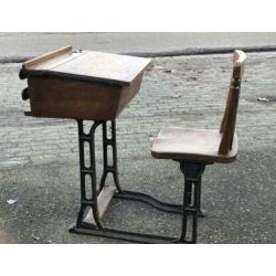 Schoolbank / klepkast / bureau / buro / vintage / antiek