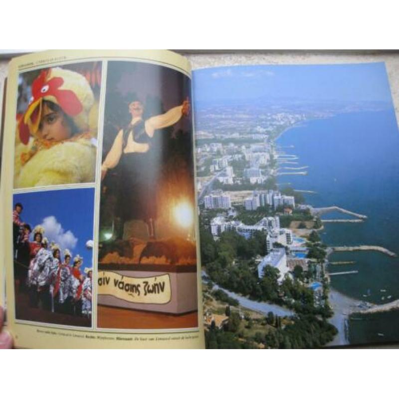reisgids Cyprus in kleur met prachtige foto's. 128 blz. (2).