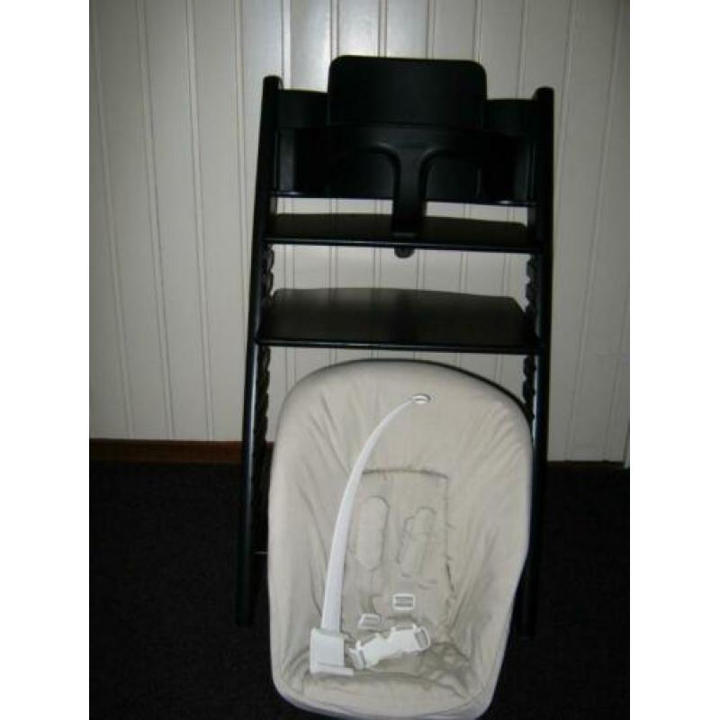 zwarte stokke tripp trapp met newbornset en verkleinset
