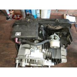Te koop grasmaaier motor loopt