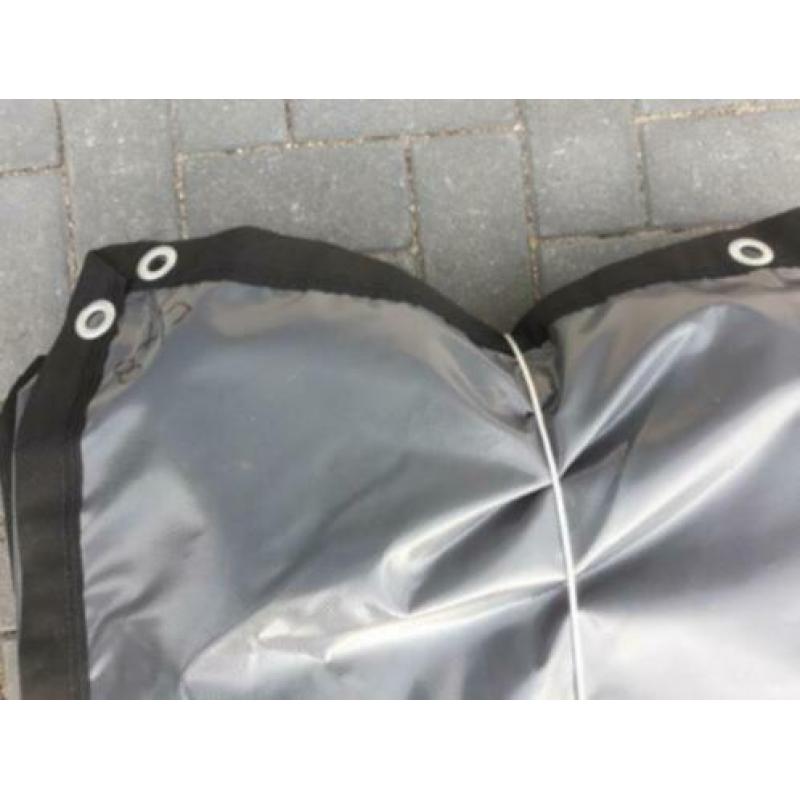 Actie!! PVC dekkleed 6 x 10 meter/grijs/ogen om de 50
