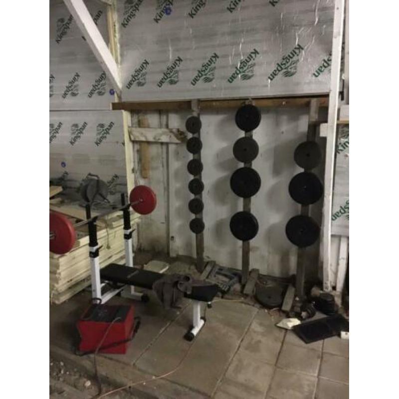 Fitness apparatuur dumbells etc