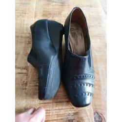 Zwarte clarks pumps maat 4.5