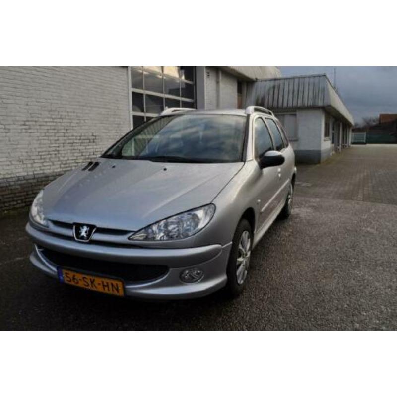 Peugeot 206 1.4 SW X-LINE XS