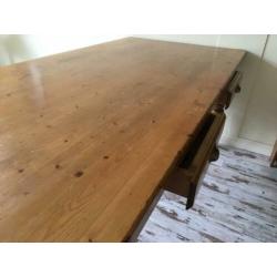 Grenen eettafel