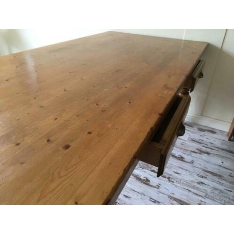 Grenen eettafel
