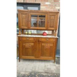 Oude buffetkast dressoir met meerdere mogelijkheden
