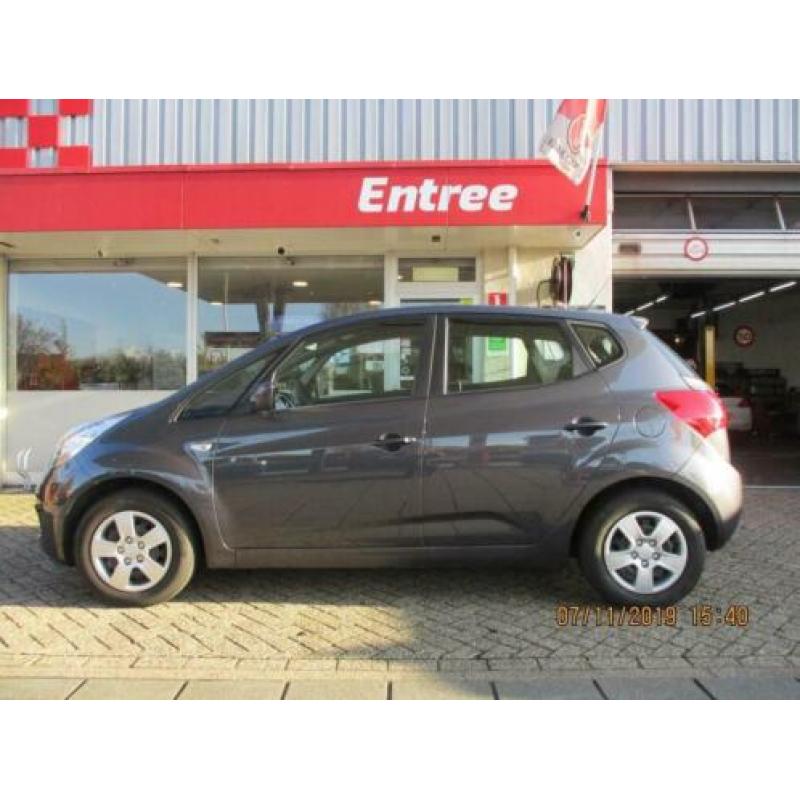 Kia Venga 1.6 CVVT DynamicLine automaat