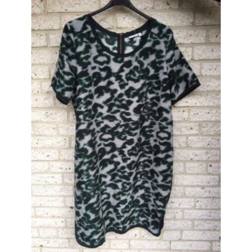 NIEUW! Hippe jurk met print, maat XL, merk Fransa