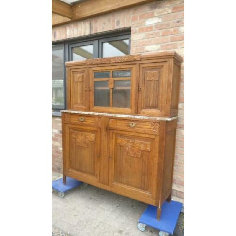 Oude buffetkast dressoir met meerdere mogelijkheden