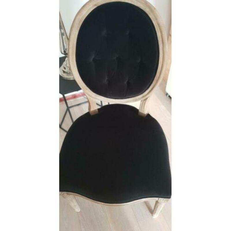 Eichholtz stoel Louis Philip, hout en zwart velvet, nieuw