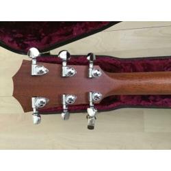 Taylor 510 uit 1998