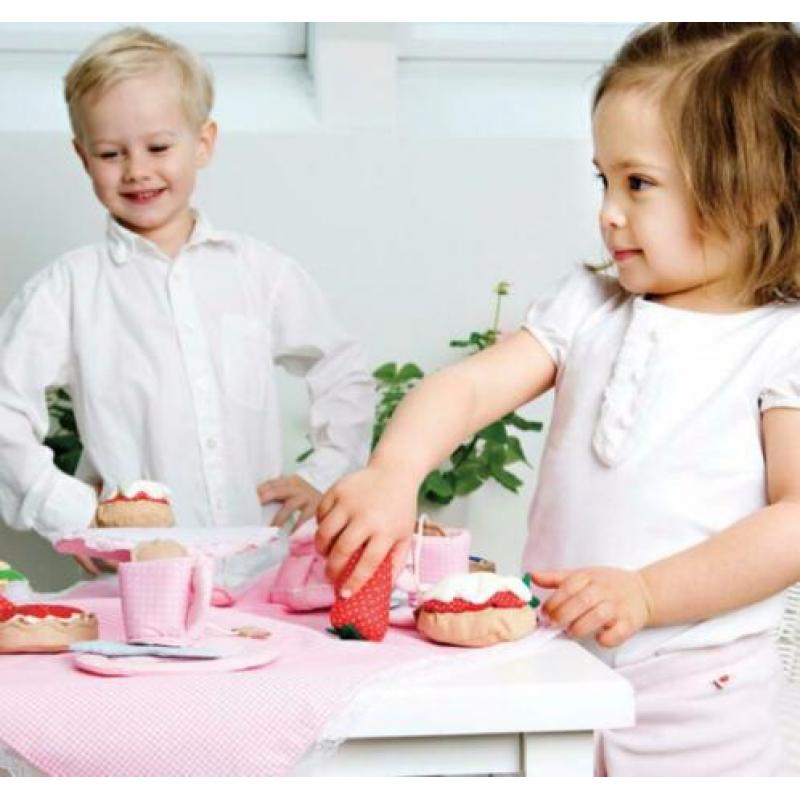 Afternoon theeset roze (24 delig) - Oskar&Ellen 2101