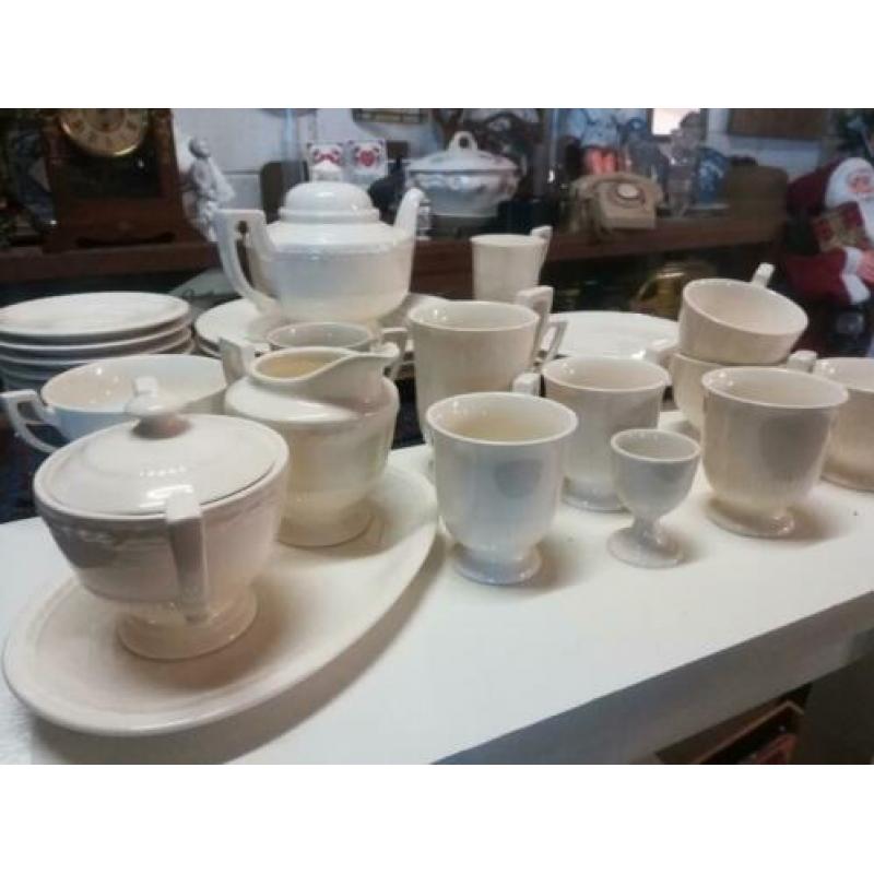 Wedgwood - Edme - servies - melkkannetje suikerpot theepot