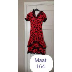 Carnavalskleding voor dames en heren.
