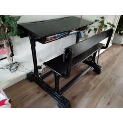 Mooie oude schoolbank