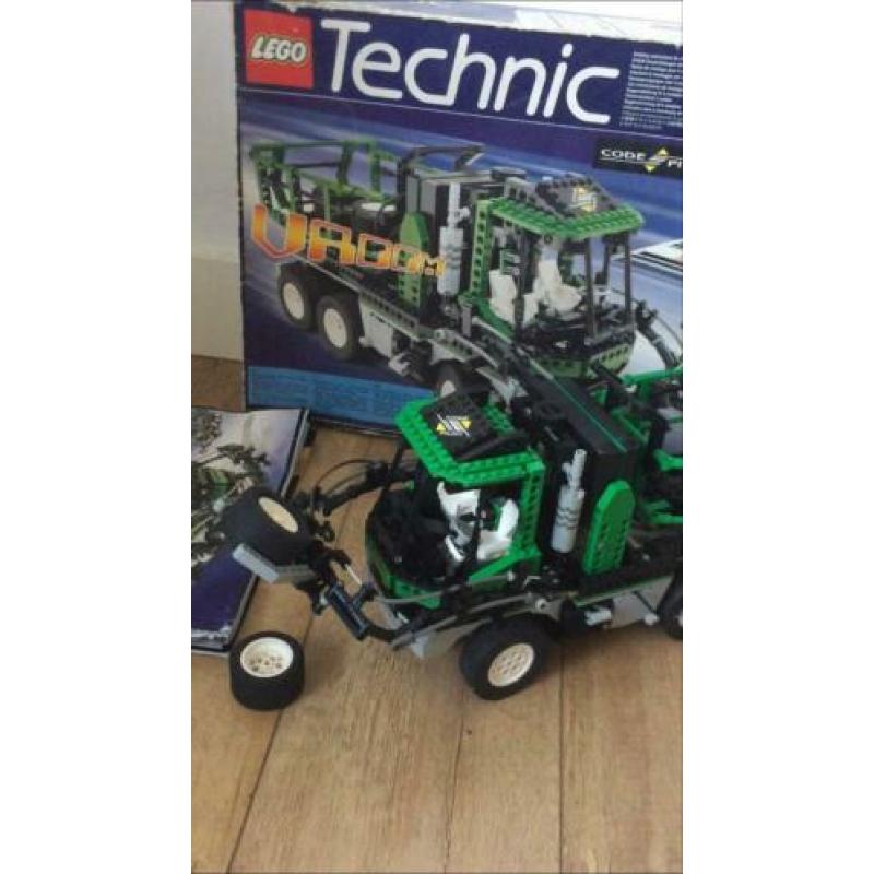 Lego Technic 8479 barcode truck