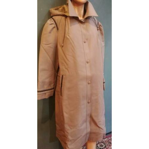 Vintage trenchcoat (80s/90s) met subtiele pofmouw ( MT M)