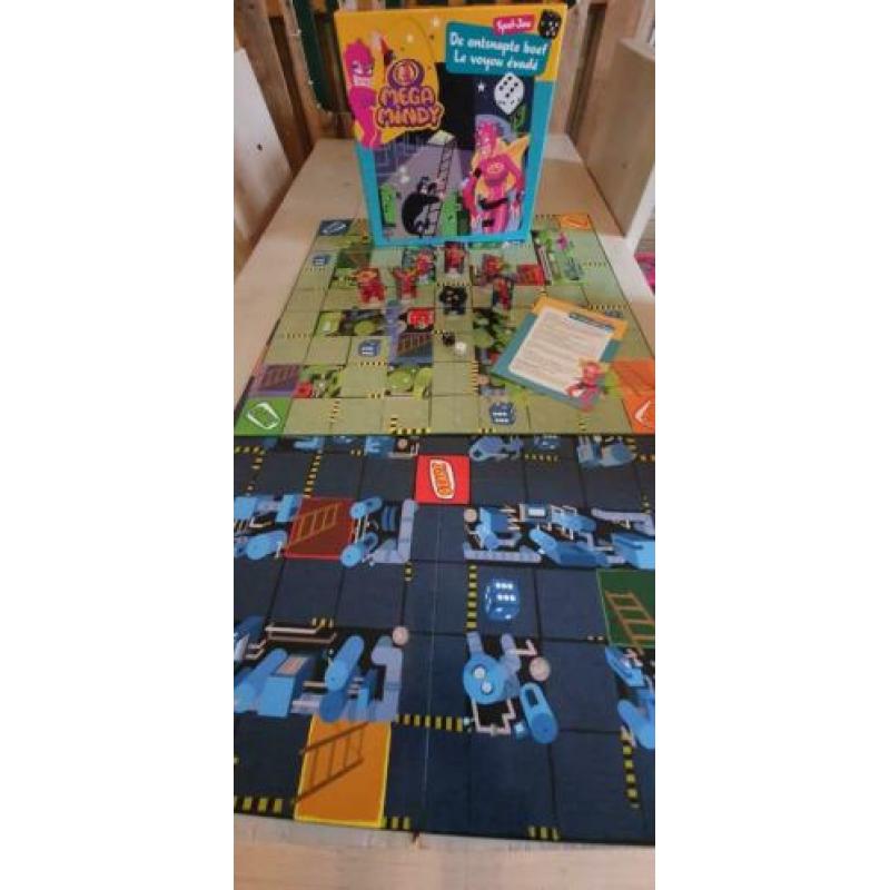Mega Mindy bordspel met 2 grote speelborden, compleet!