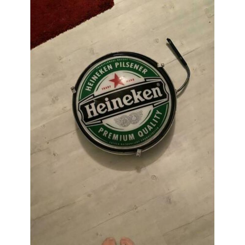 Heineken lichtbak rond