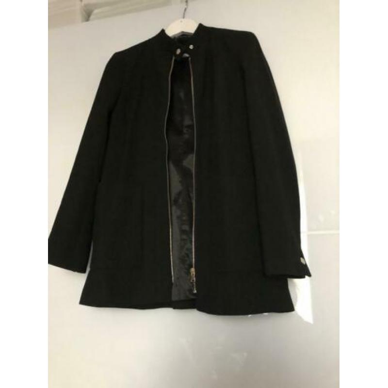 Zara super mooie gevoerde winterjas. Nieuw!