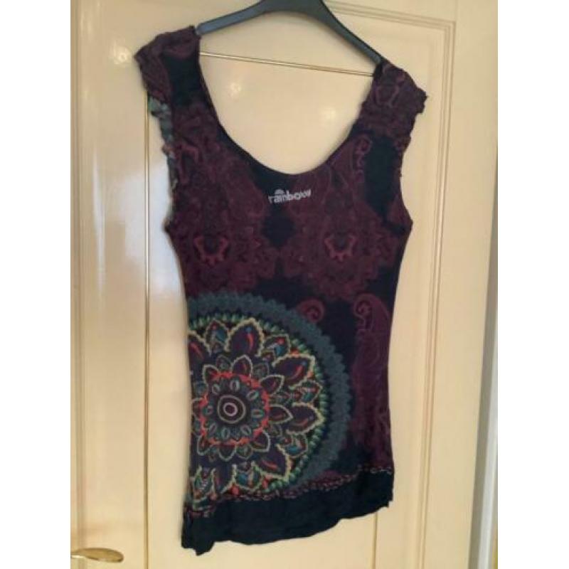 Mooie top van het merk Desigual, maat XL. Tops