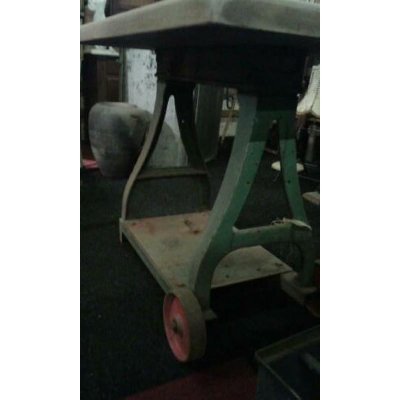 Industriële tafel