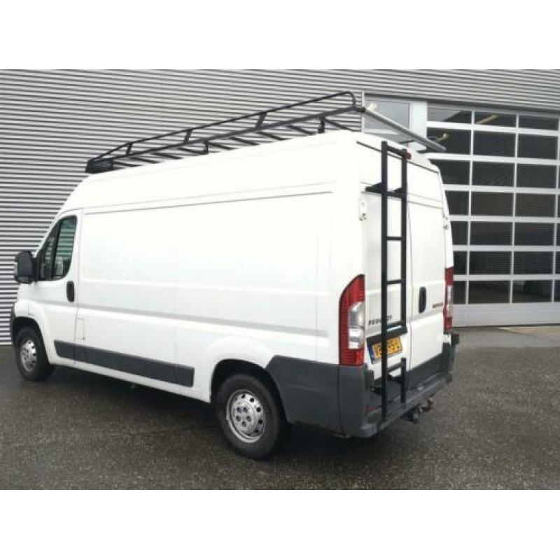 Peugeot Boxer 330 2.2 HDI 150 pk L2H2 motor loopt warm